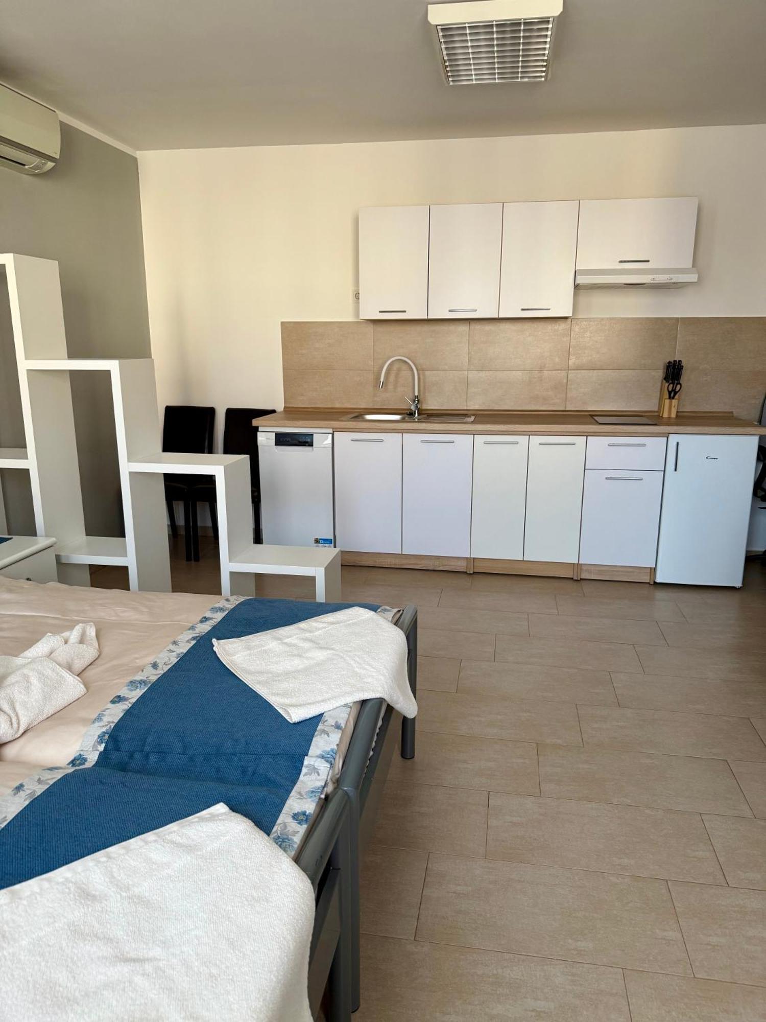 Apartment Miyabi 1 *
